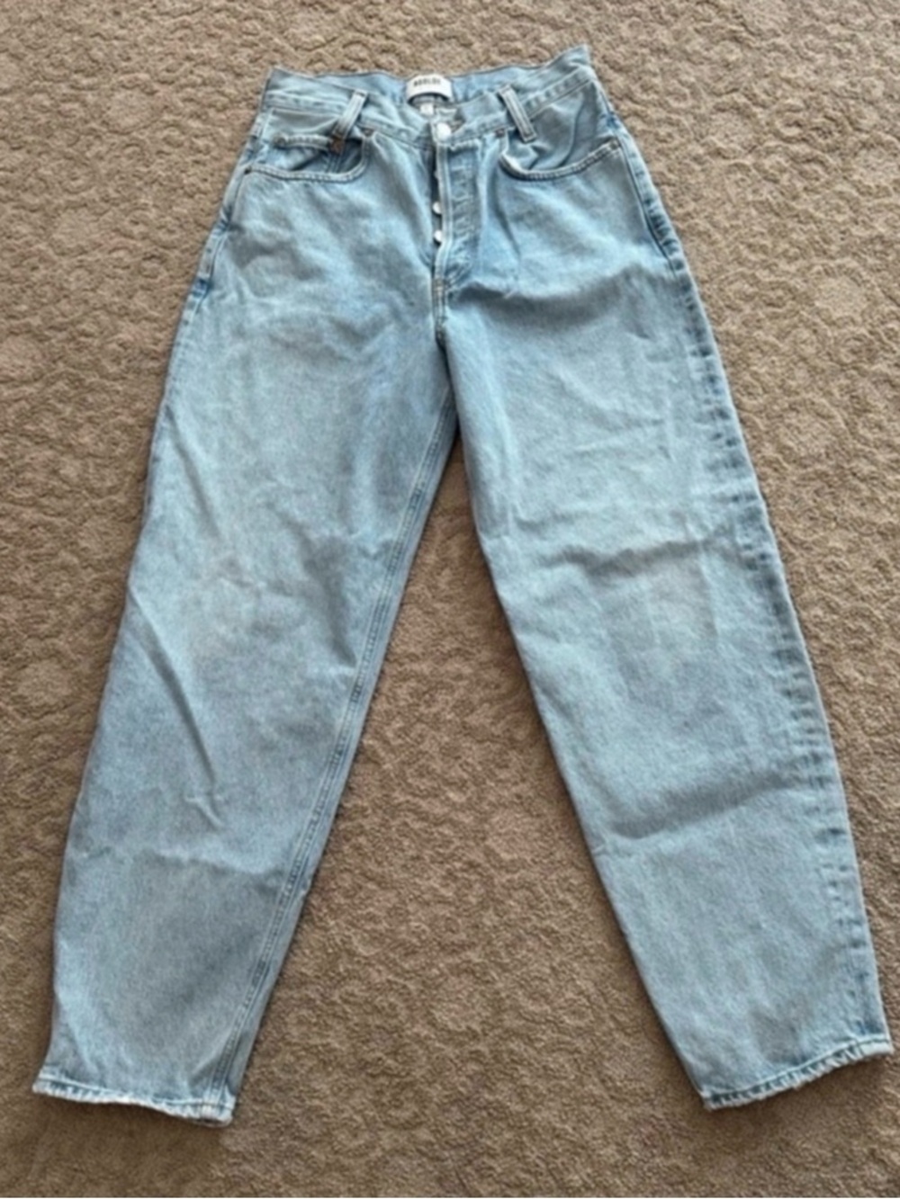 Agolde Light Wash Boyfriend Barrel Jeans
Tapered Baggy High Rise Revolve 27 - Picture 10 of 10